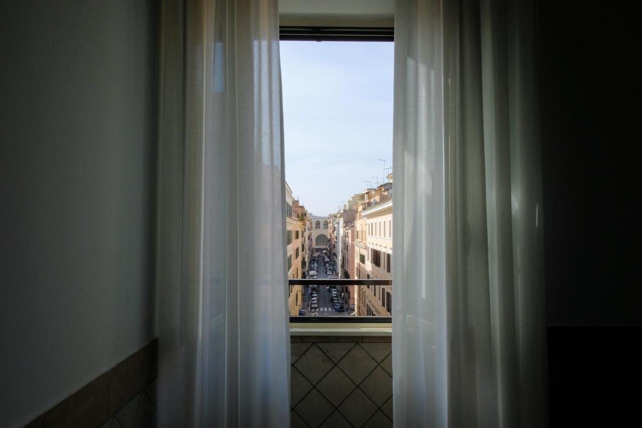 Square Inn Rome Bagian luar foto